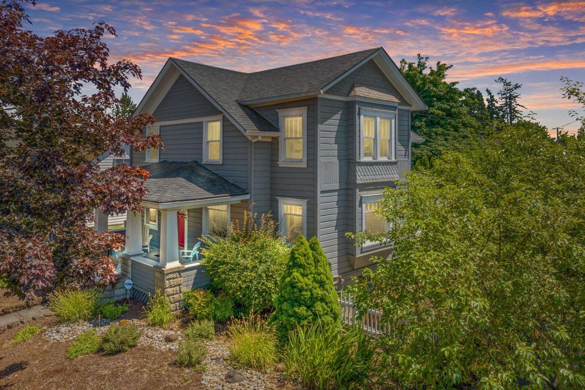 Beautiful, Historic Home, Heart Of Mcminnville. Exterior photo